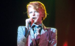 David Bowie performs Can You Hear Me on the Philly/Diamond Dogs Tour in 1974