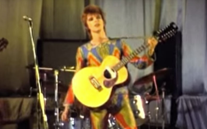 David Bowie performs Ziggy Stardust in Dunstable 1972
