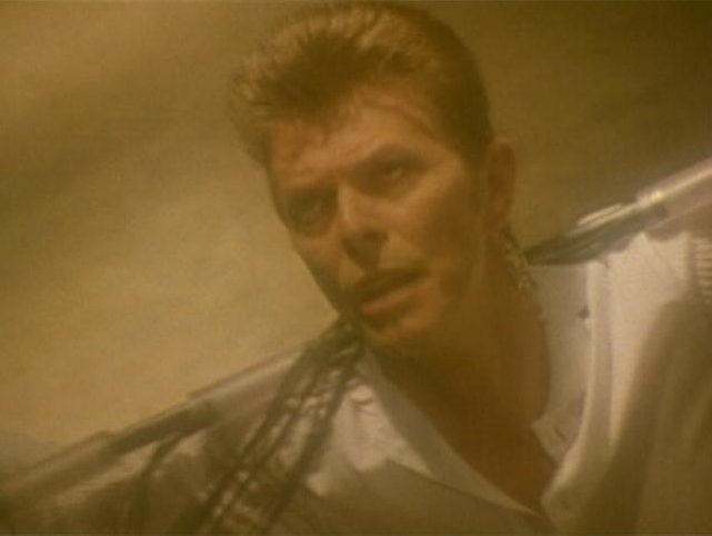 David Bowie Hallo Spaceboy music video