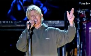David Bowie performs "Heroes" at the Hurricane Festival