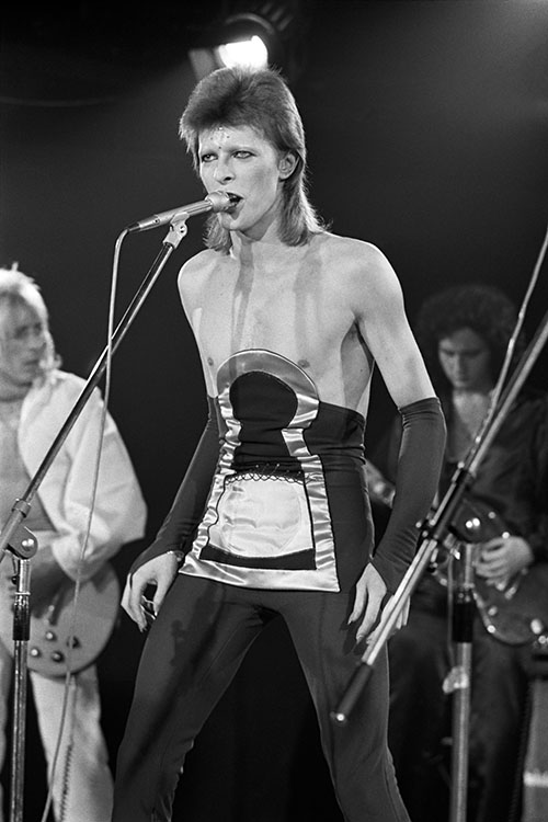 David Bowie and Mick Ronson onstage at the Marquee club during the 1980 Floor Show, photographed by Terry O'Neill on 19 October 1973